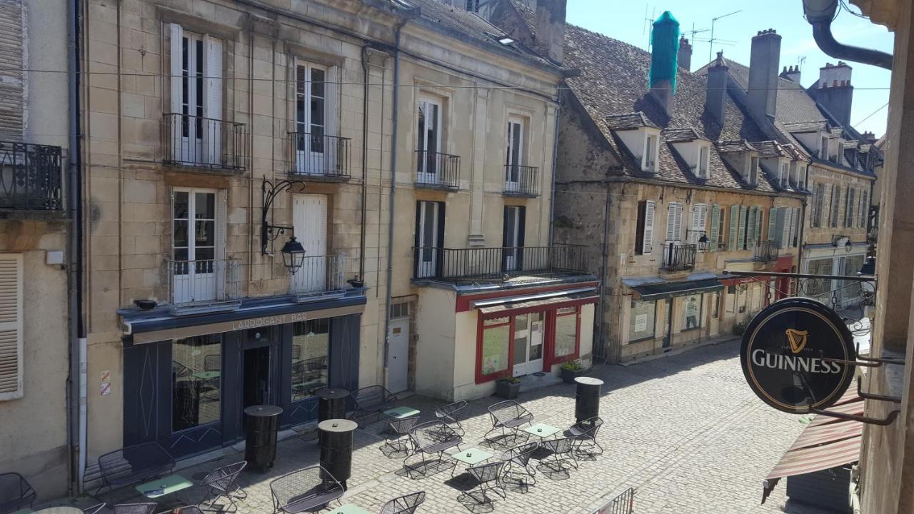 Appartements Chez Delphine Et Guillaume Au Coeur De Semur En Auxois Luaran gambar