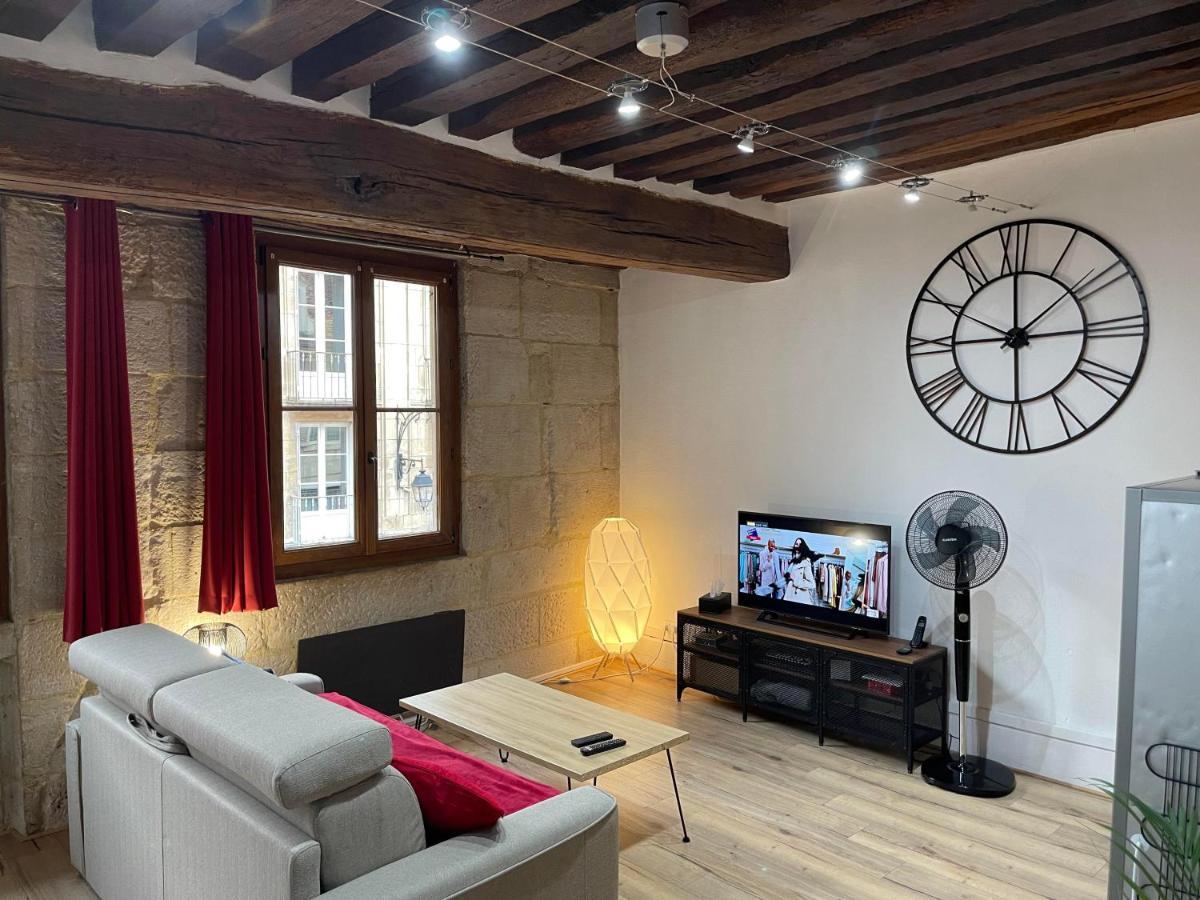 Appartements Chez Delphine Et Guillaume Au Coeur De Semur En Auxois Luaran gambar