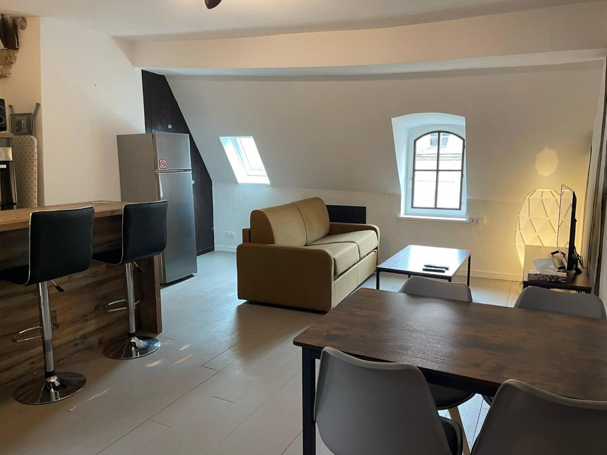 Appartements Chez Delphine Et Guillaume Au Coeur De Semur En Auxois Luaran gambar